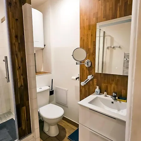 N1 Cool A Carmaux, アパート